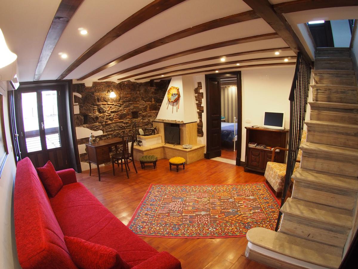 Casa Felice Nel Centro Storico, Tra Etna E Mare Apartment Катания Екстериор снимка