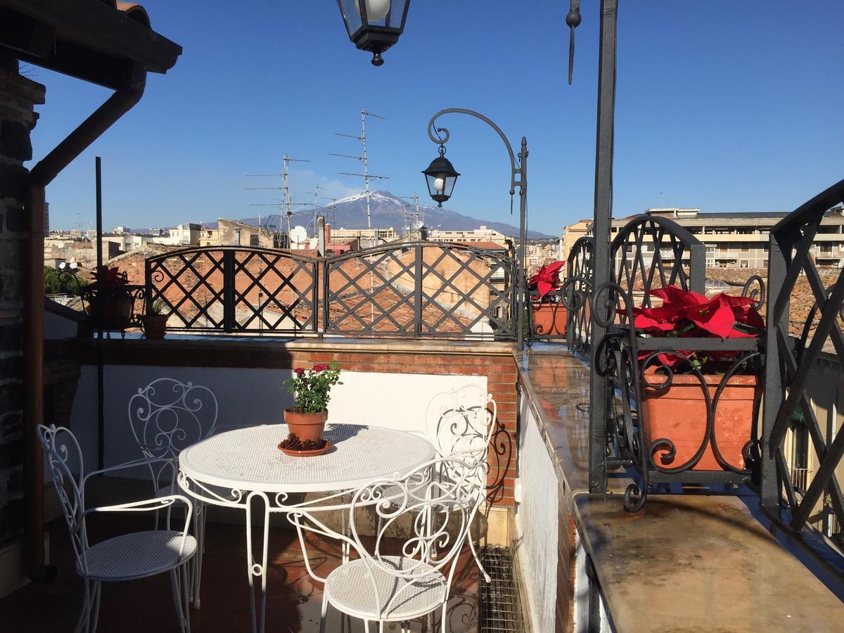 Casa Felice Nel Centro Storico, Tra Etna E Mare Apartment Катания Екстериор снимка